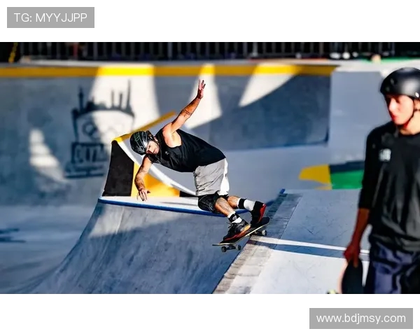 上海攀岩队在世界滑板锦标赛中以56分稳居积分榜首位